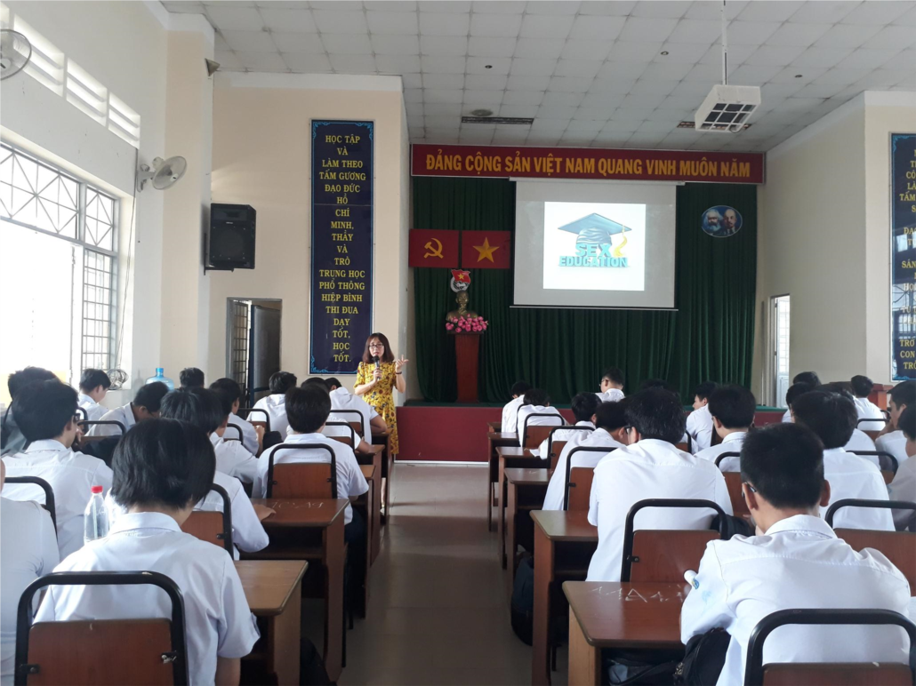 2017-10-23 NGLL to Sinh - GD gioi tinh (8).jpg